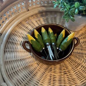 Vintage Corn Cob Corn Holders Set